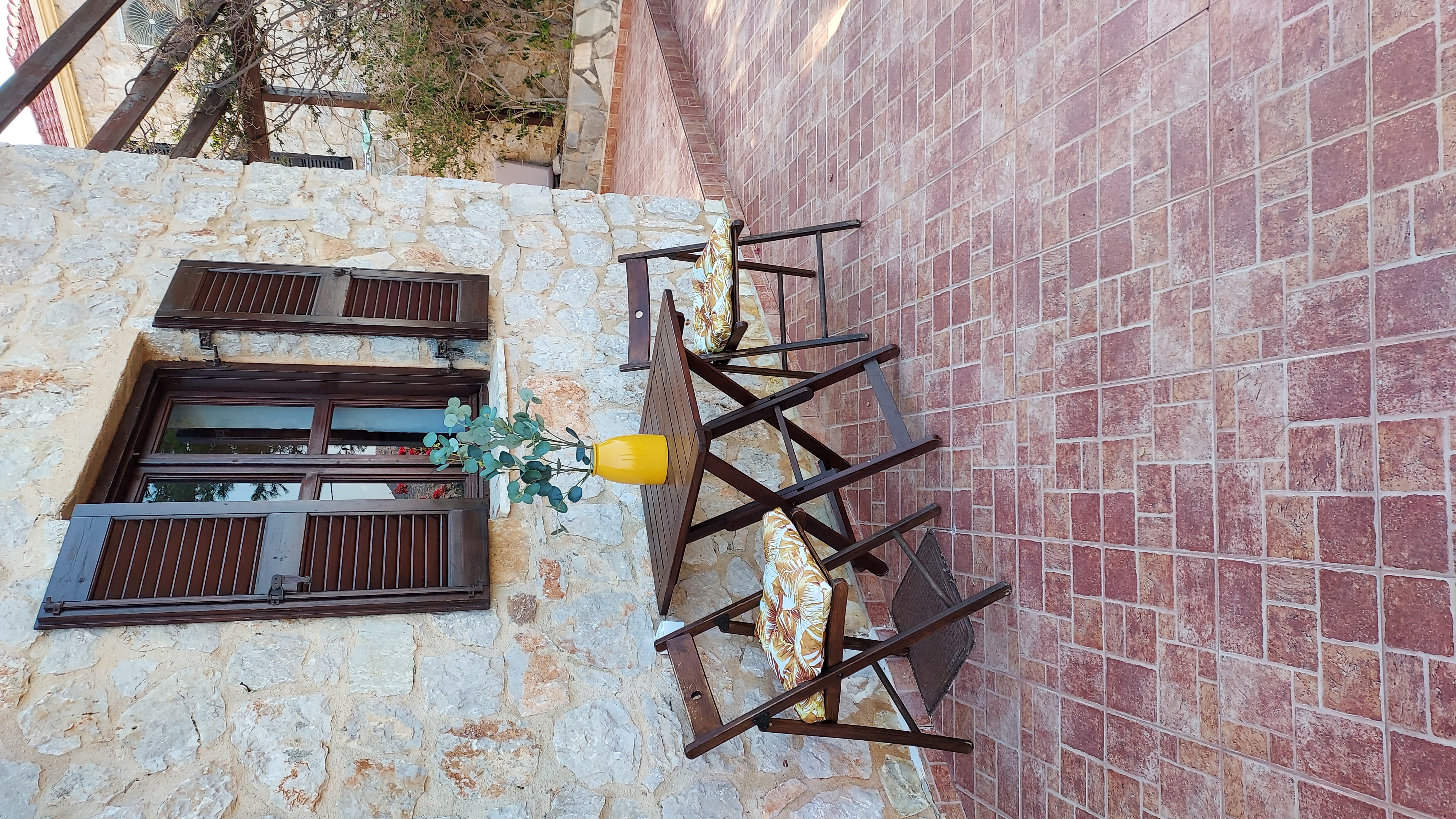 Veranda seating